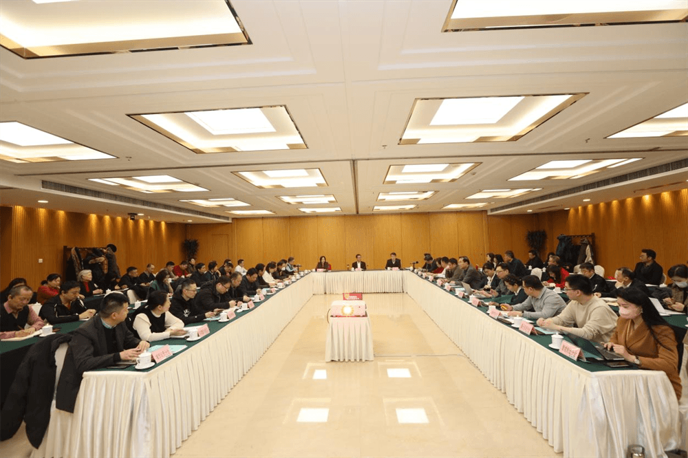 務(wù)虛求實(shí)定思路 凝心聚力謀新篇｜中國(guó)信息協(xié)會(huì)召開(kāi)分支機(jī)構(gòu)工作座談會(huì)